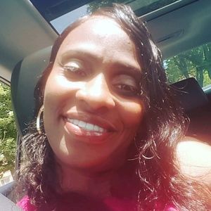 Meet your Posher, Martinette